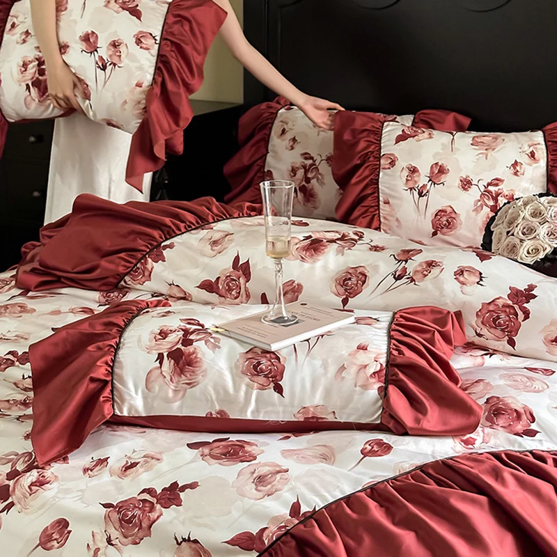 Luxuriöses Blumen-Satin-Bettwäsche-Set mit Volant, Bettrock und Kissenbezügen