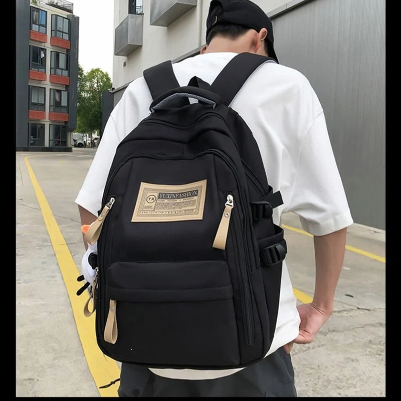 Vielseitiger Multi-Compartment-Rucksack Brehn