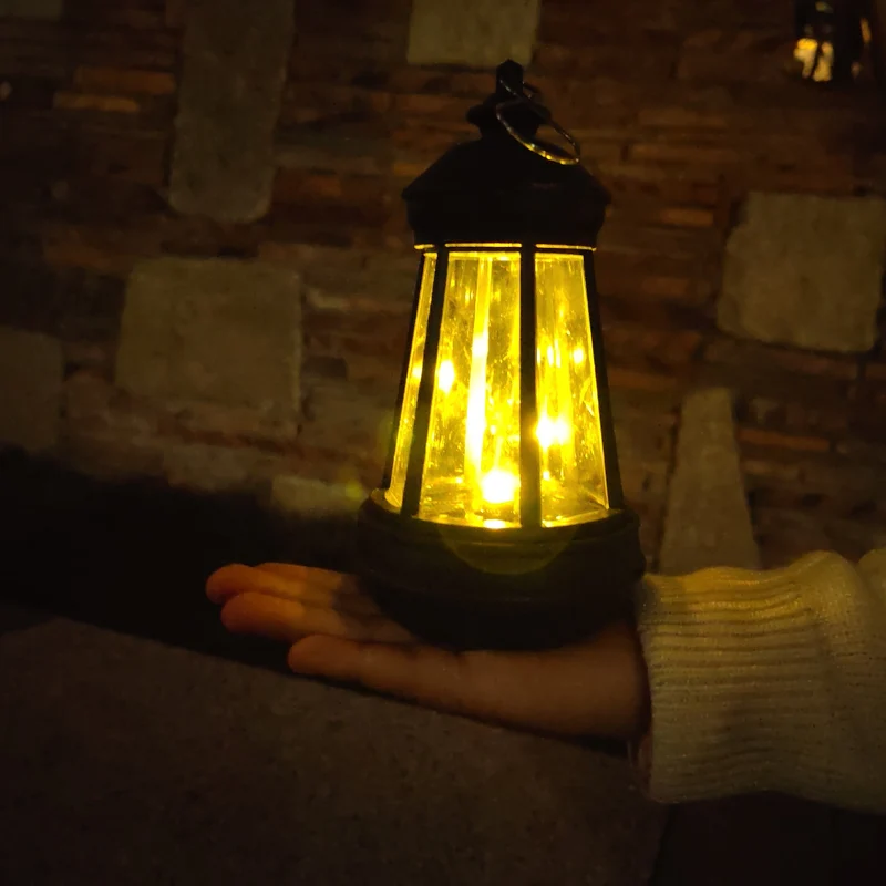Tragbare dekorative LED-Laterne mit integrierten Lichterketten und wiederaufladbarem USB Skanto