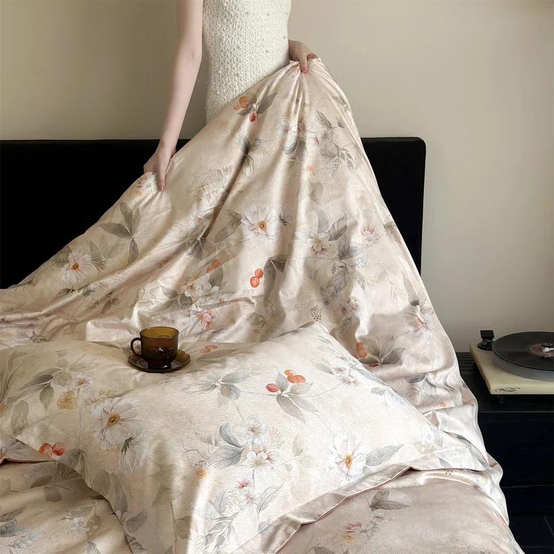 Luxuriöses Bettwäsche-Set aus Baumwollsatin mit floralem Muster und verdecktem Reißverschluss