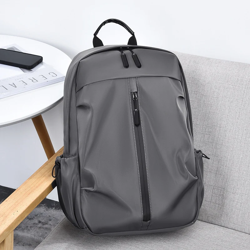 Technologiefreundlicher Slim Rucksack Brehn