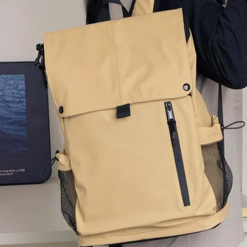 Vielseitiger wasserdichter Rucksack für den Außenbereich Brehn