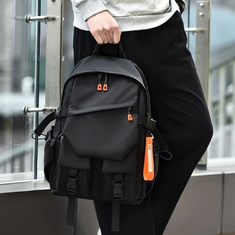 Vielseitiger Multi-Taschen Urban Rucksack Brehn