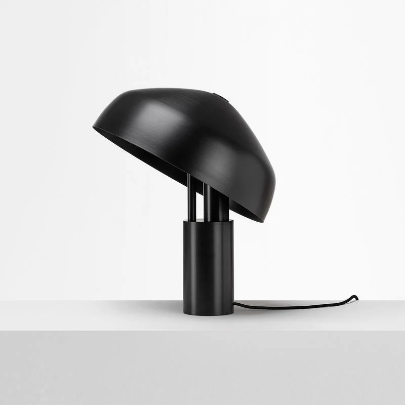 Moderne Metall Tischlampe