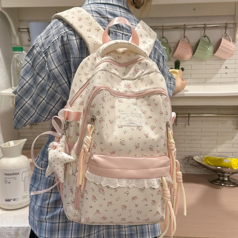 Stylische Blumenmuster-Rucksack Brehn