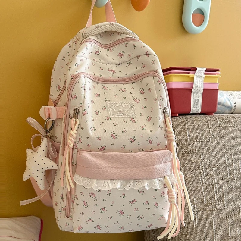 Stylische Blumenmuster-Rucksack Brehn