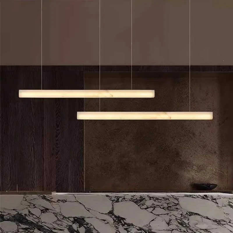 Moderne lineare Pendelleuchte