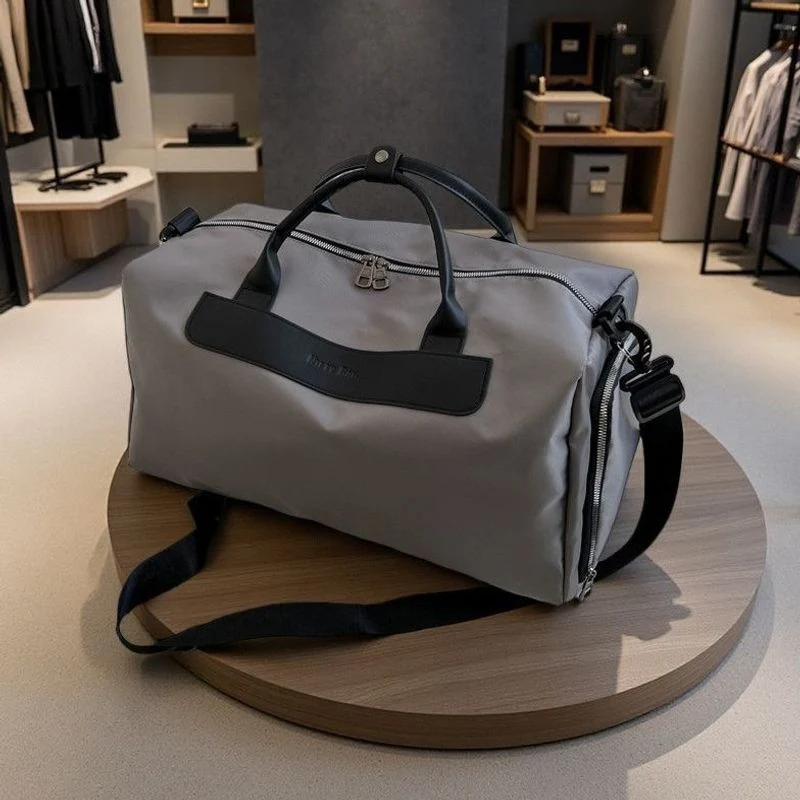 Geräumige multifunktionale Reisetasche Brehn