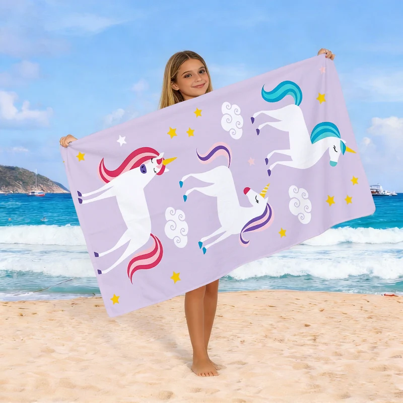 Strandtuch mit buntem Pferdemotiv Skanto
