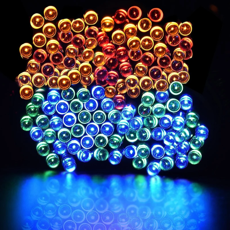 Skanto Kugel-LED-Lichterkette mit wasserdichtem Kupferdraht und strukturierten Klarglasbirnen Skanto