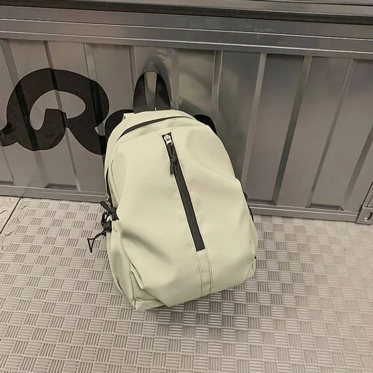 Moderner kompakter Reise-Rucksack Brehn
