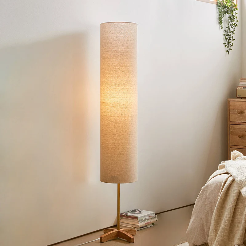 Moderne zylindrische Stehlampe