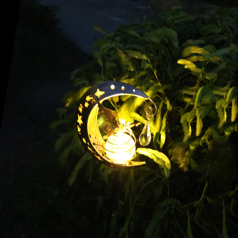 Halbmond Solar-Gartenstecker mit rotierender Glaskugel und Schmetterlingsakzent Skanto