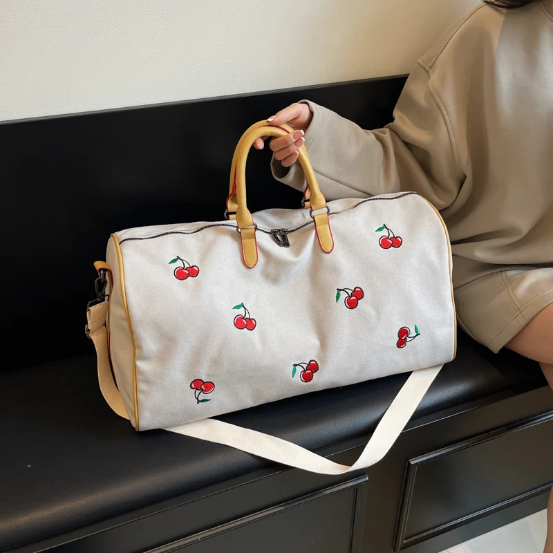 Bestickte Reise-Tasche Brehn