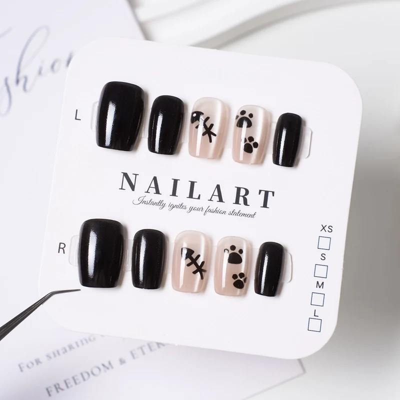 Stylisches Press-On-Nagelset