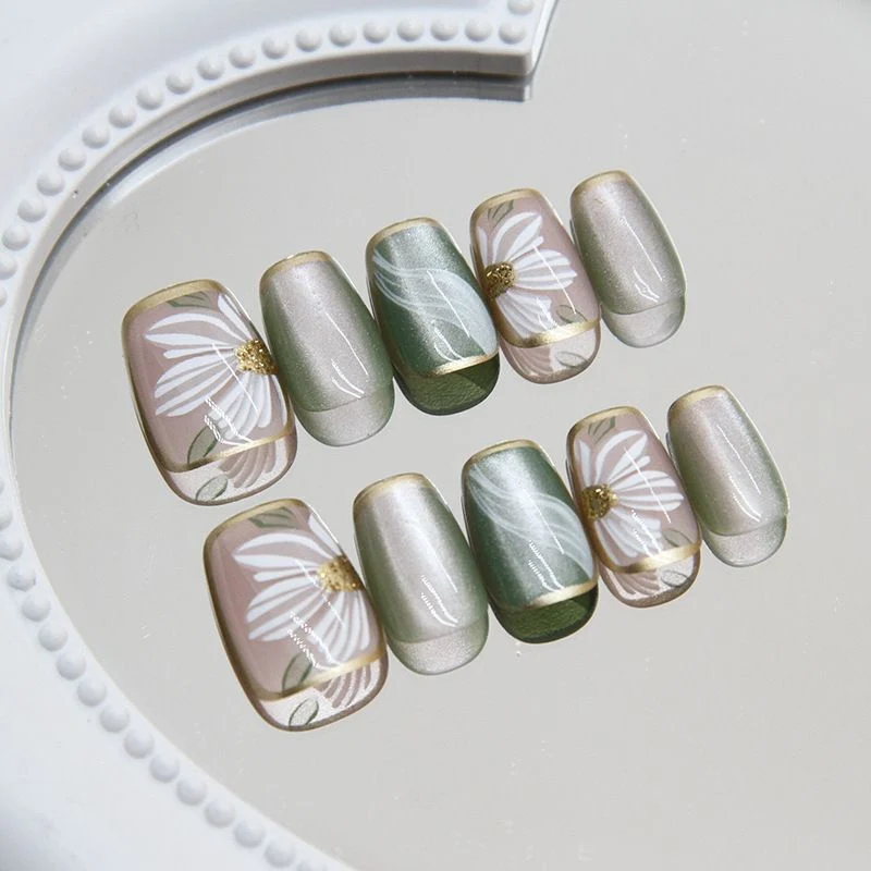 Stylisches Press-On-Nagelset