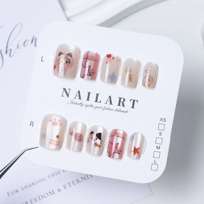 Stylisches Press-On-Nagelset
