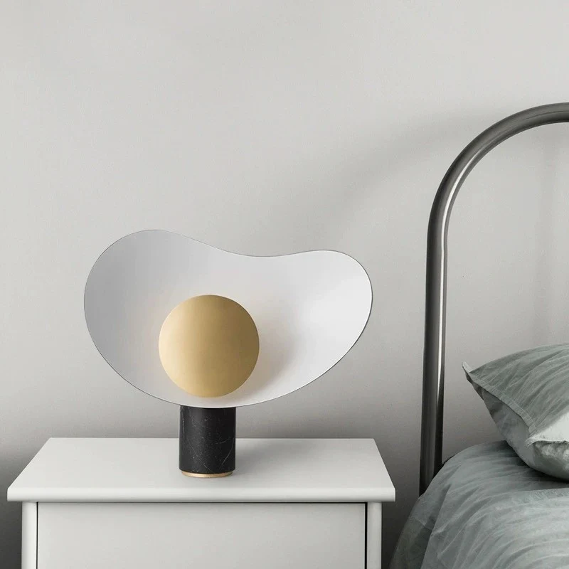 Moderne Künstlerische Wandlampe