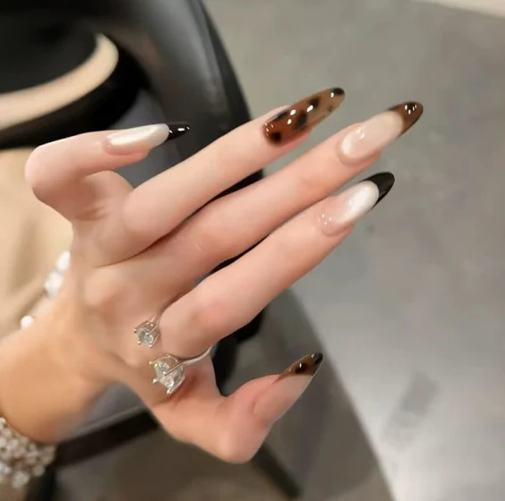 Premium Glänzende Quadratische Press-On-Nagelerweiterungen