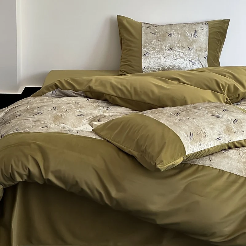 Luxuriöse Bettwäschegarnitur mit seidenmattem Finish und Schmetterlingsjacquard