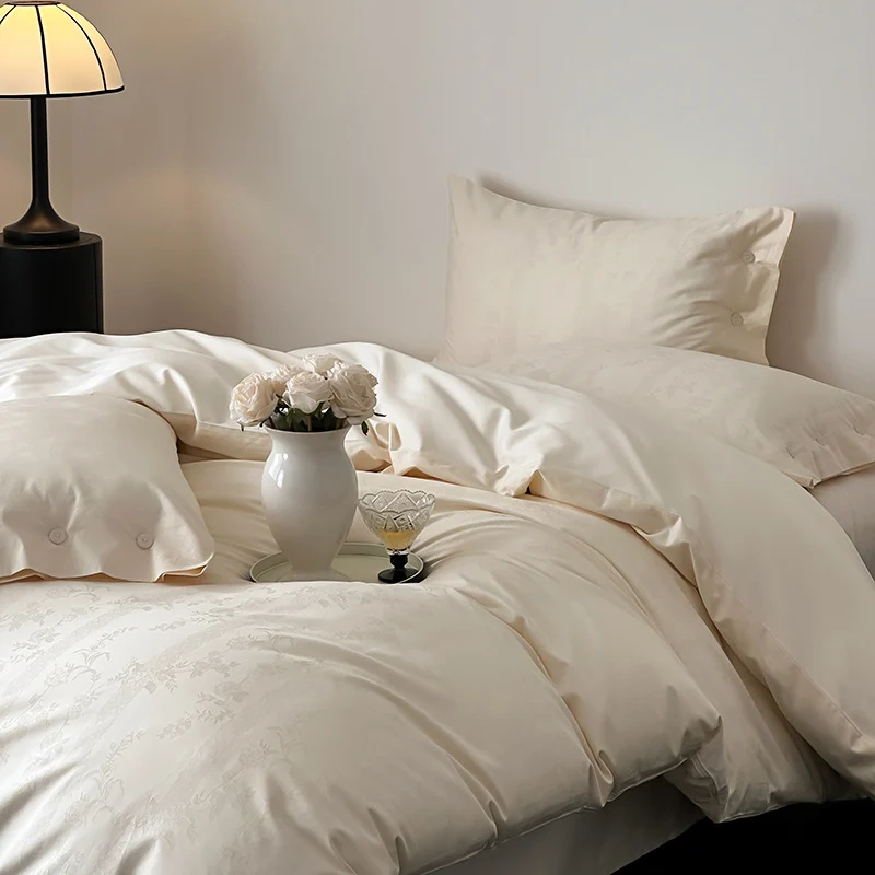Premium-Bettbezug-Set aus Baumwollsatin mit tonalem Blumenjacquard und Knopfverschluss