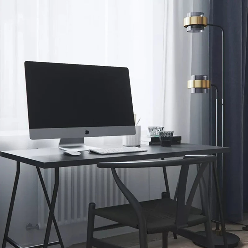 Moderne verstellbare Dual-Head Stehlampe