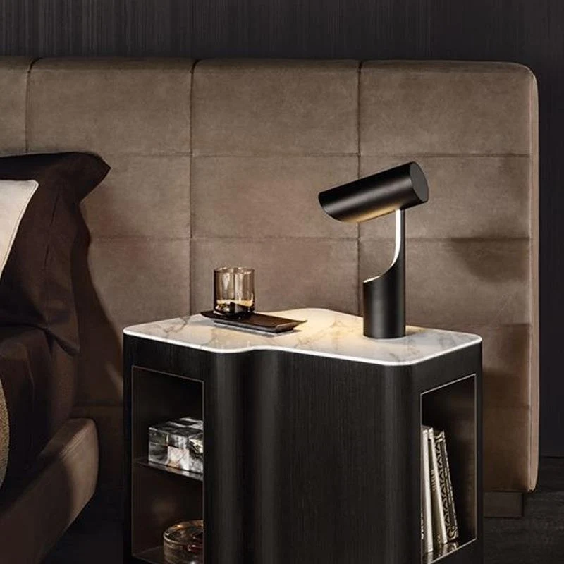 Moderne stilvolle Schreibtischlampe