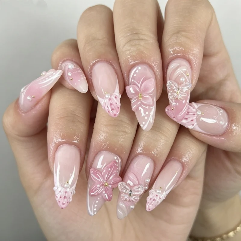 Florales Design Stiletto Nagelkunst