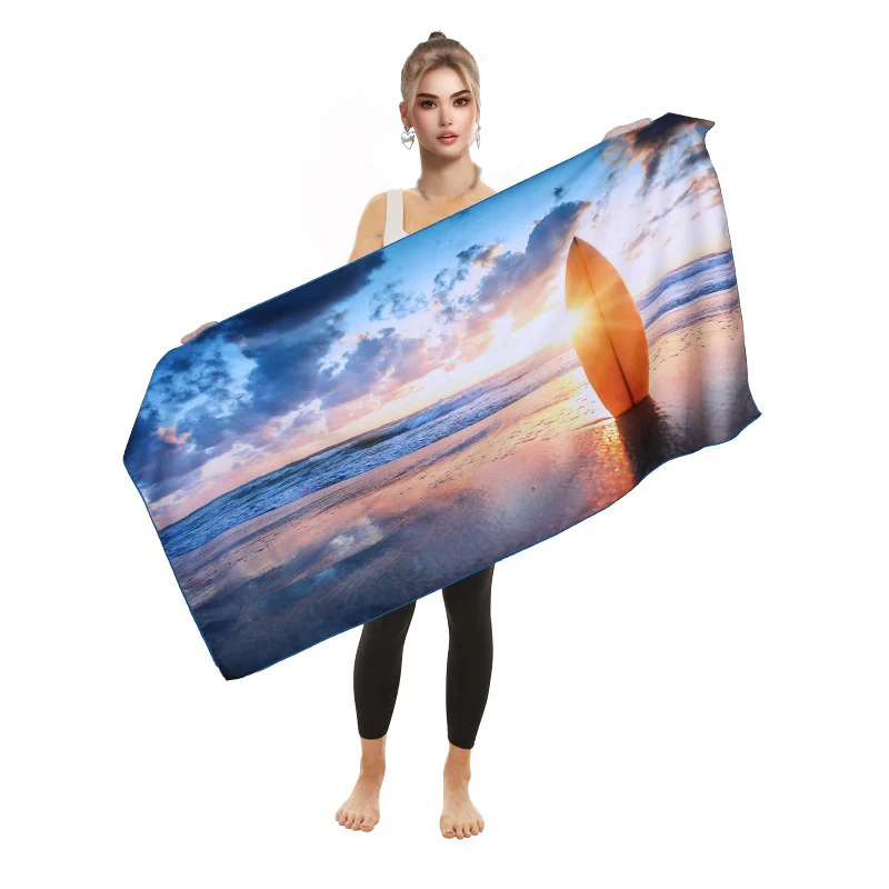 Strandtuch mit auffälligem Flamingo-Design und schnelltrocknendem Material Skanto