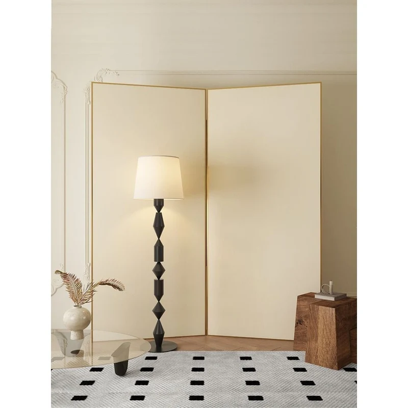 Geometrische Gelenkstehlampe