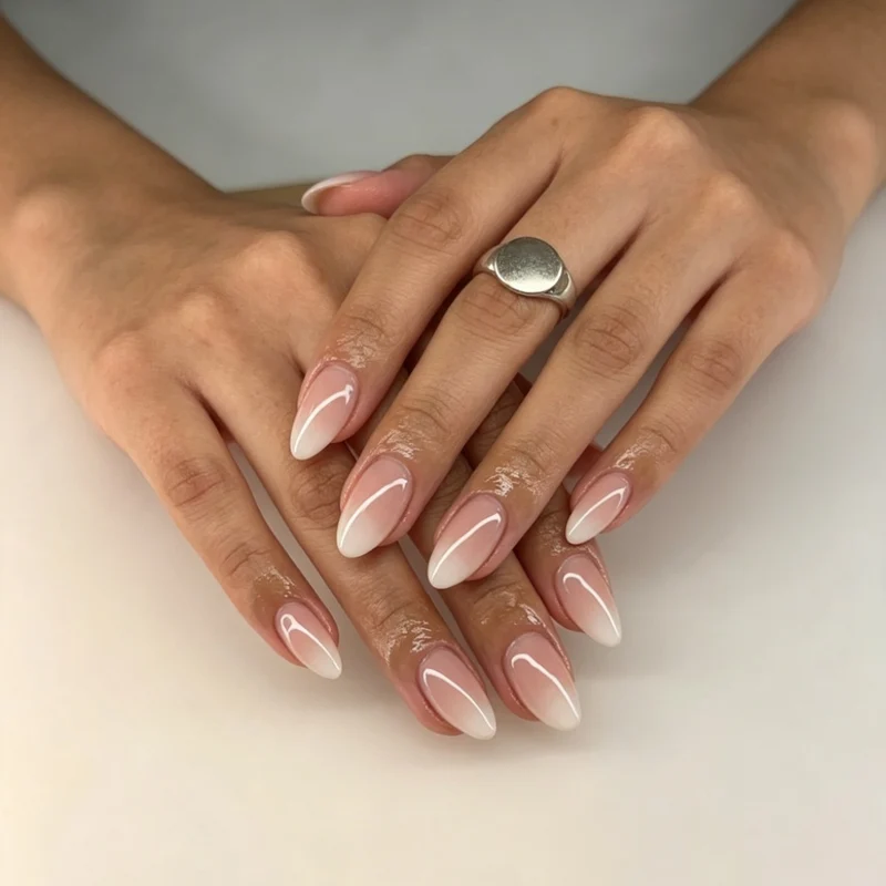 Festliche saisonale Nagelkunstverschönerungen