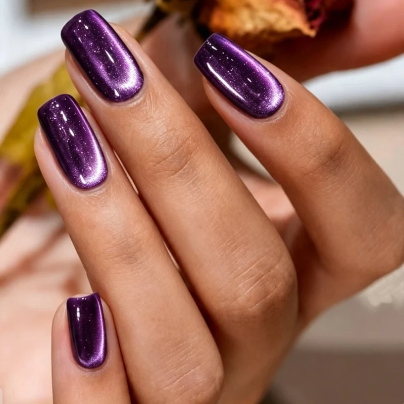 Glänzende Gel-Nagelverstärkungen