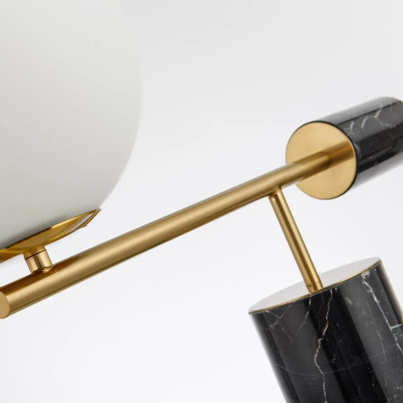 Moderne Minimalistische Tischlampe mit Marmorbasis