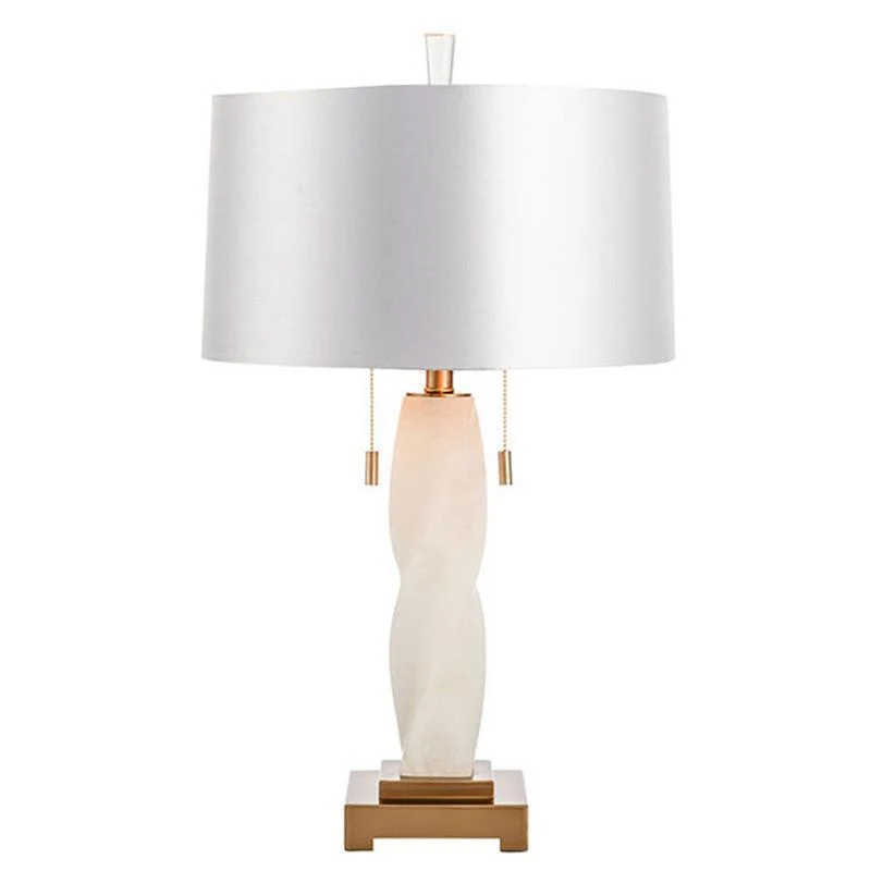 Elegante Handgefertigte Tischlampe