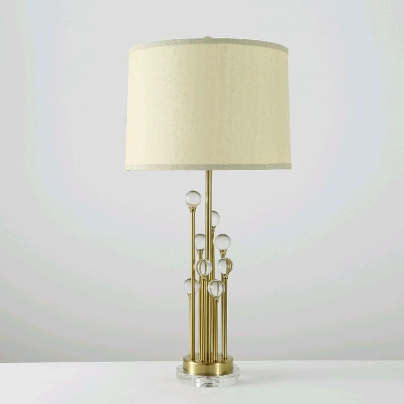 Elegante Tischlampe mit einzigartigem skulpturalem Fuß