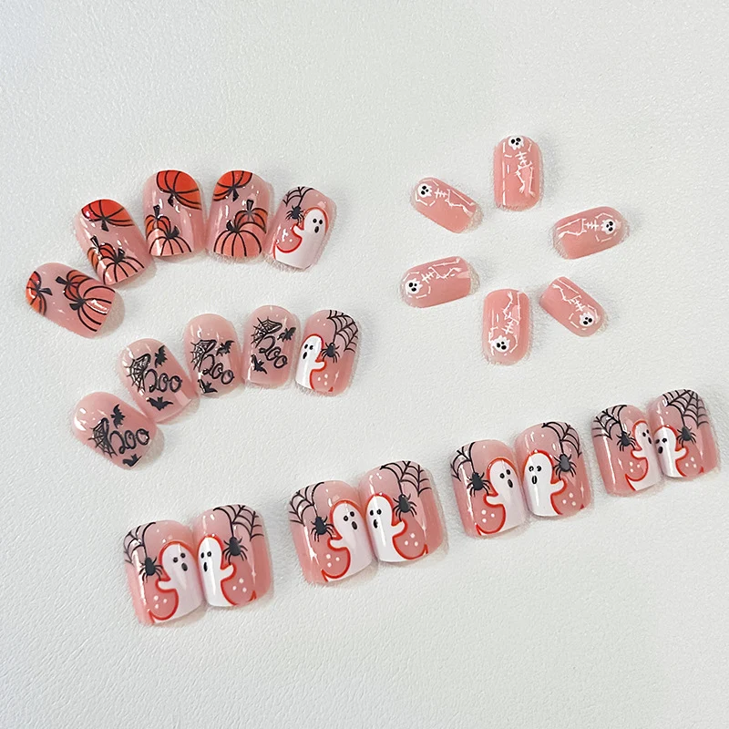 Festliches Halloween-Themen Press-On-Nagelset