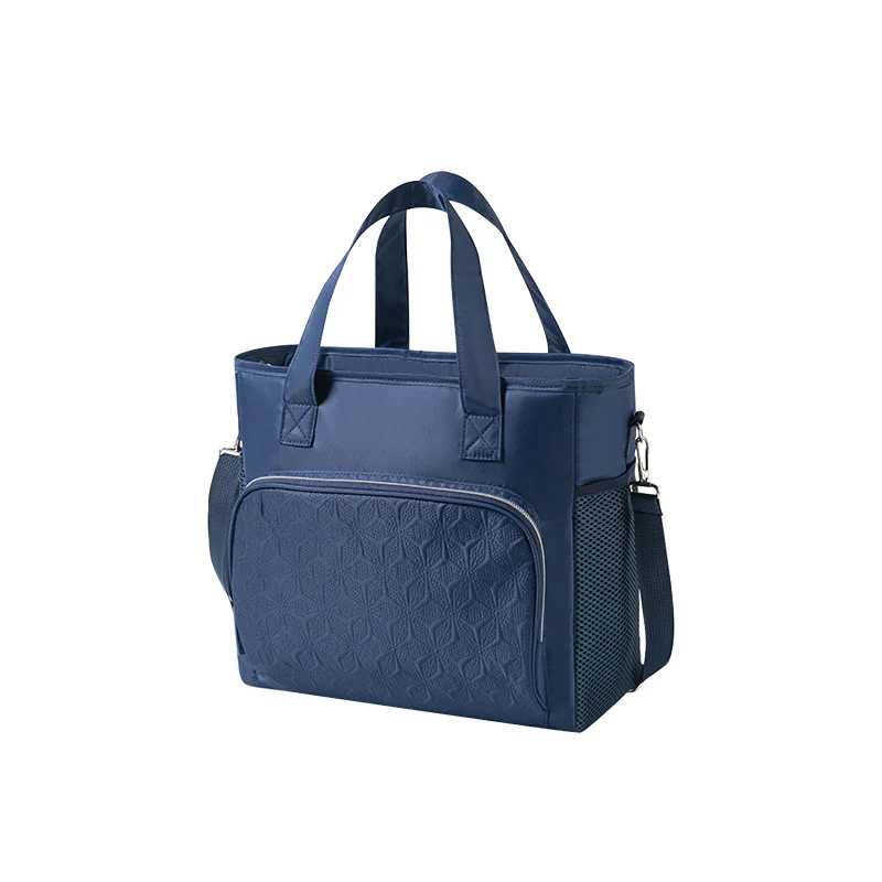 Isolierte Picknicktasche Skanto