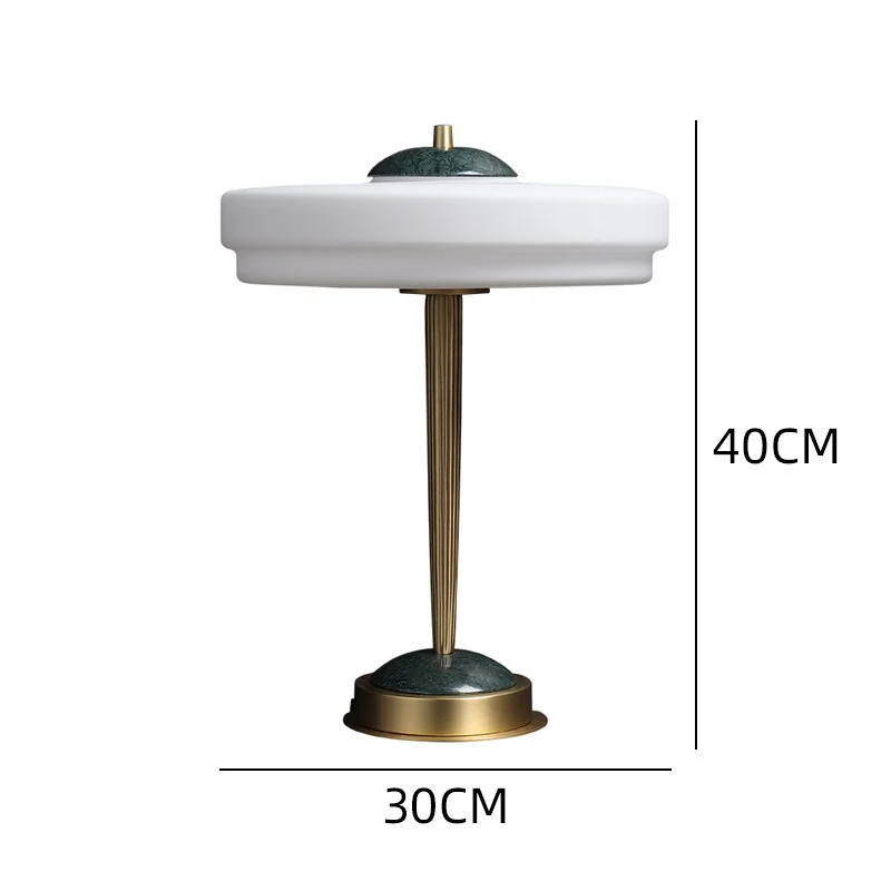 Moderne Minimalistische Tischlampe mit elegantem Globus-Design