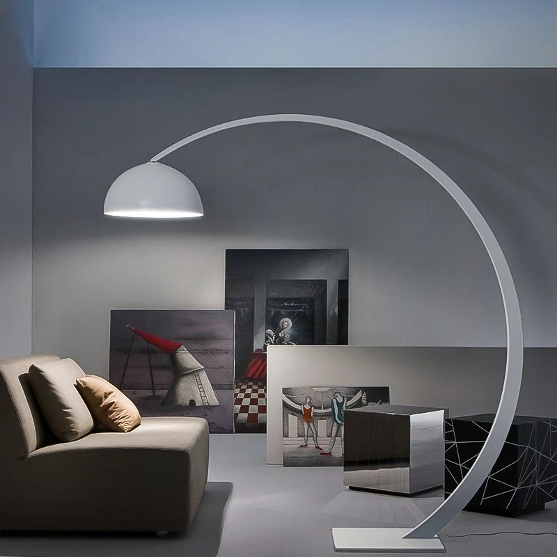 Zeitgenössische Bogen Stehlampe