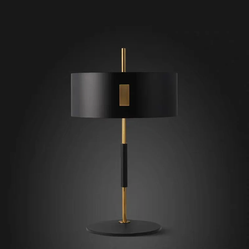 Moderne Tischlampe mit stilvollem Design