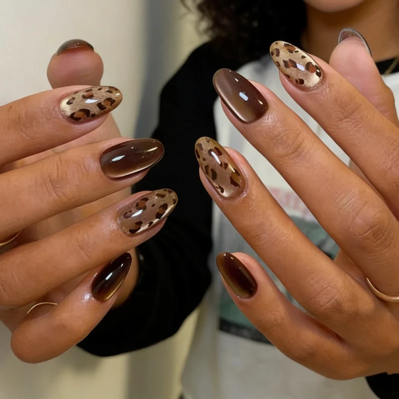 Dekorativer Leoparddruck Press-On Nagelset