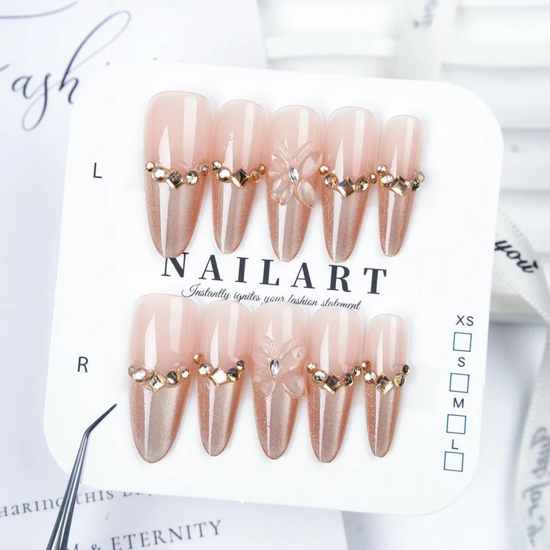 Schmetterling-inspirierte Stiletto Press-On Nägel