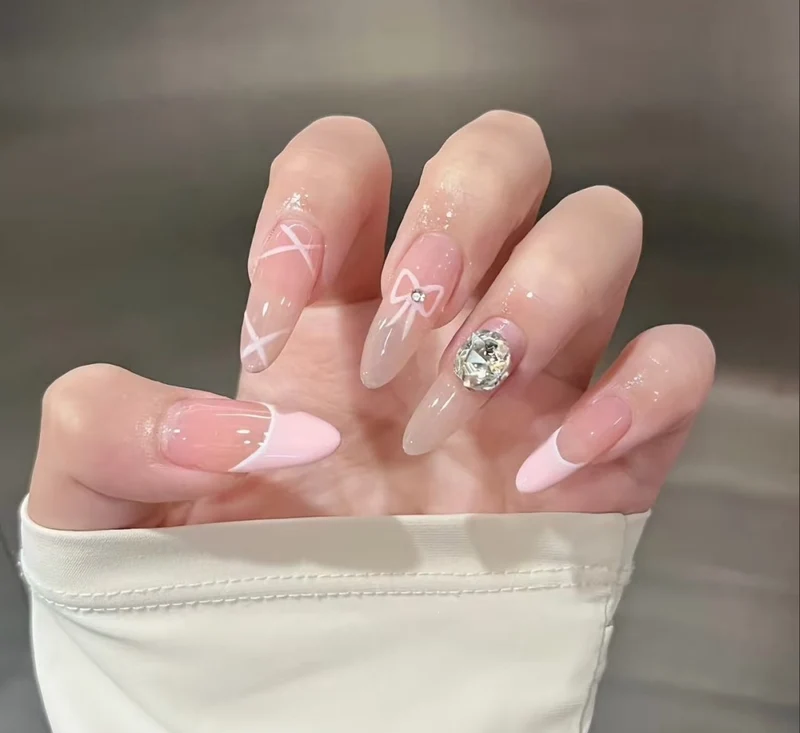 Künstlerisches Floral Press-On Nagel Set