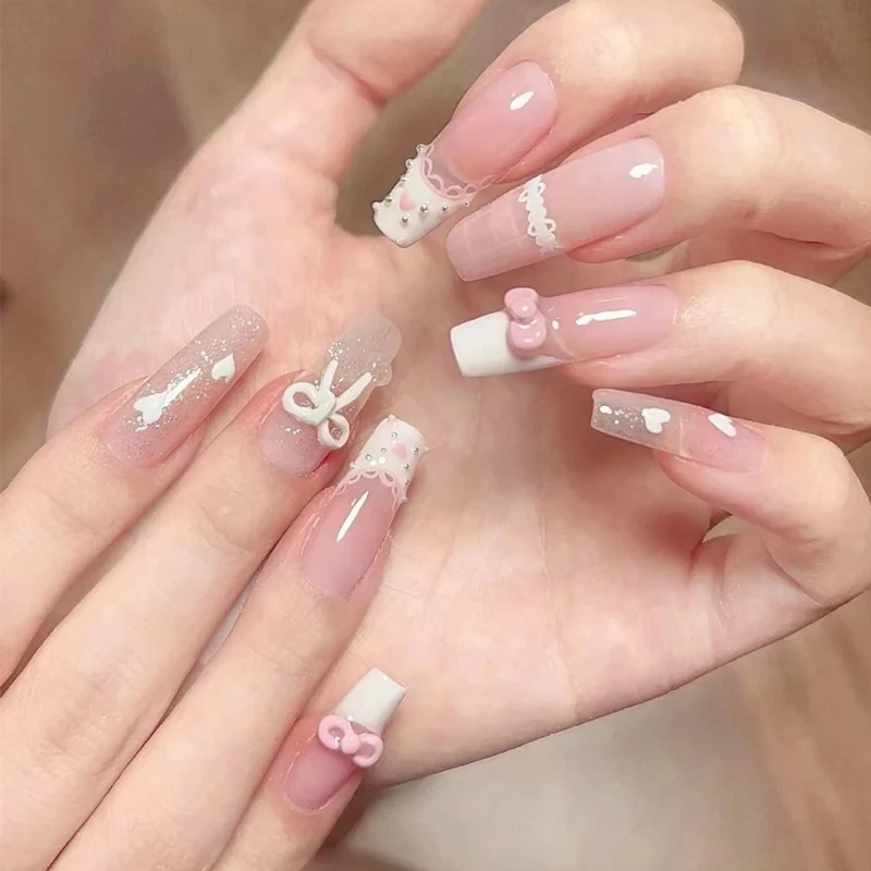 Künstlerisches Floral Press-On Nagel Set