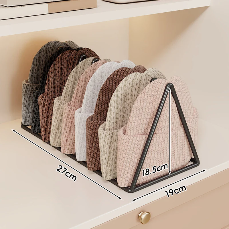 Dreieckiger Metall-Multi-Slot-Strickmütze und Beaniefächer-Rack