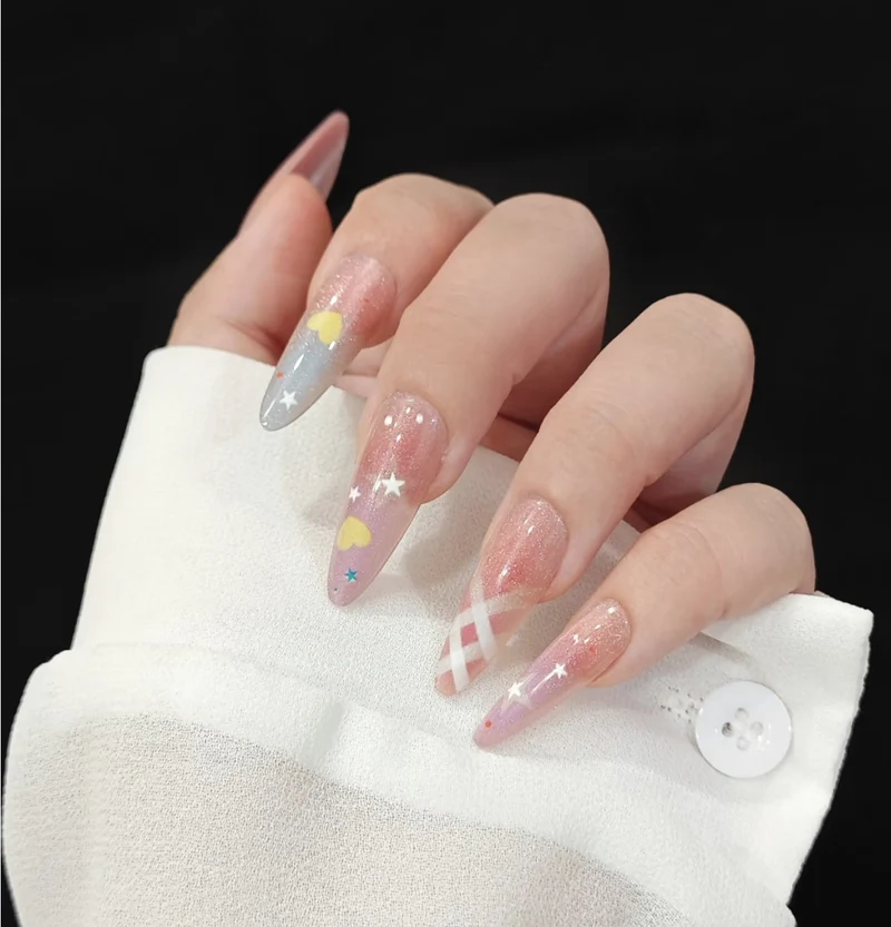 Künstlerische Stiletto Nagel Kunst Verbesserungen