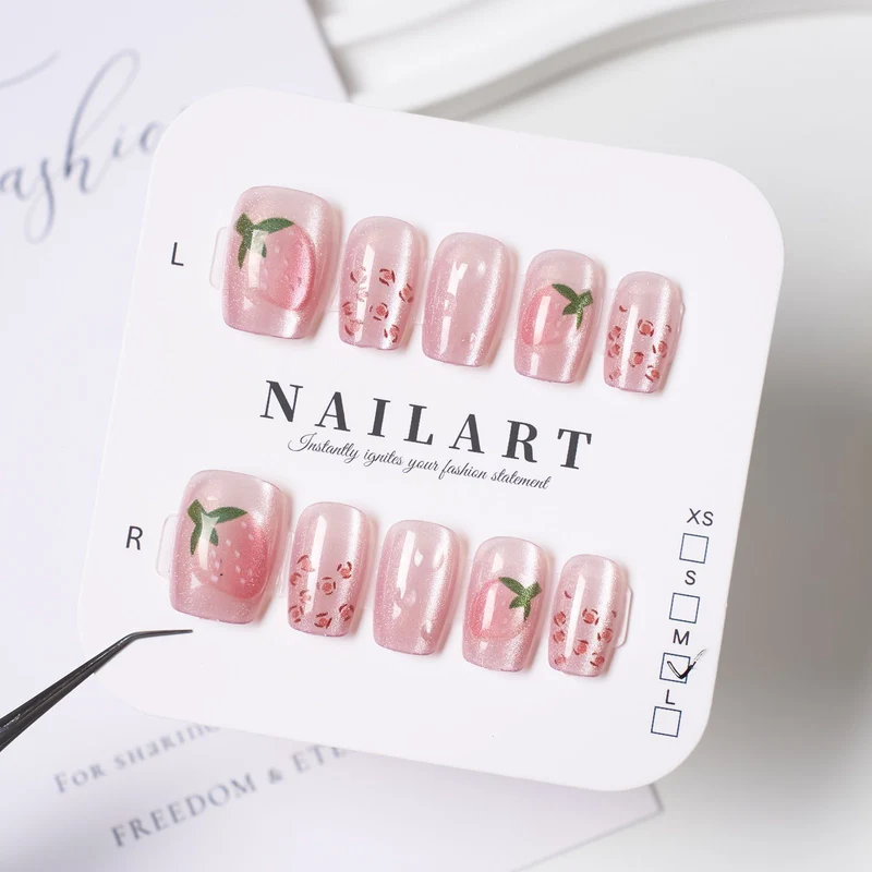 Künstlerische Nagelkunst
