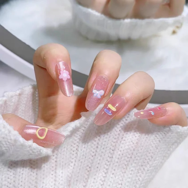 Künstlerische Nagelzubehör