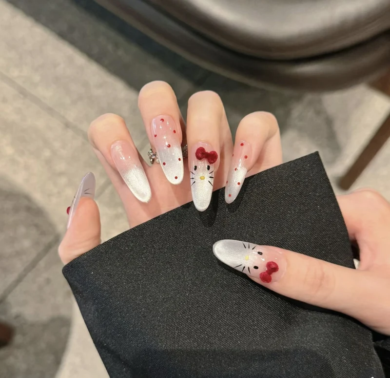 Künstlerische Nagelzubehör
