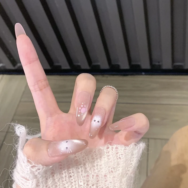 Künstlerische Nagelzubehör